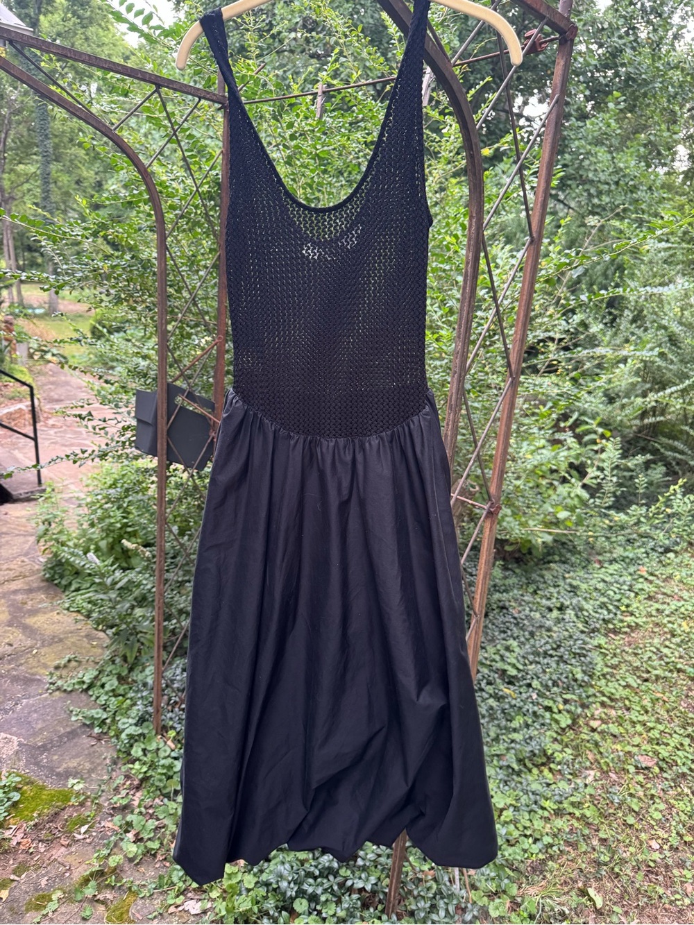 Women's Black Sleeveless Knit-Bodice Midi Bubble Skirt Dress